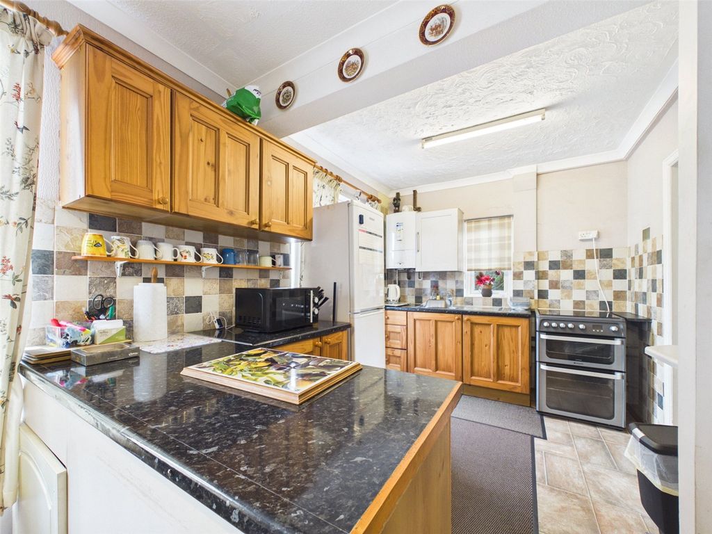 Property photo 3 of 15 Picture No. 12