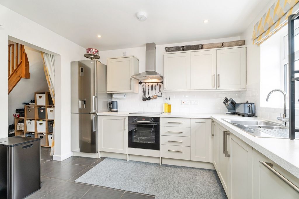 Property photo 3 of 19 Pbox-Img.Jpg