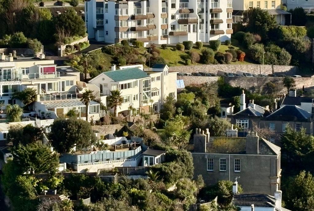 Property photo 1 of 35 Photo 34