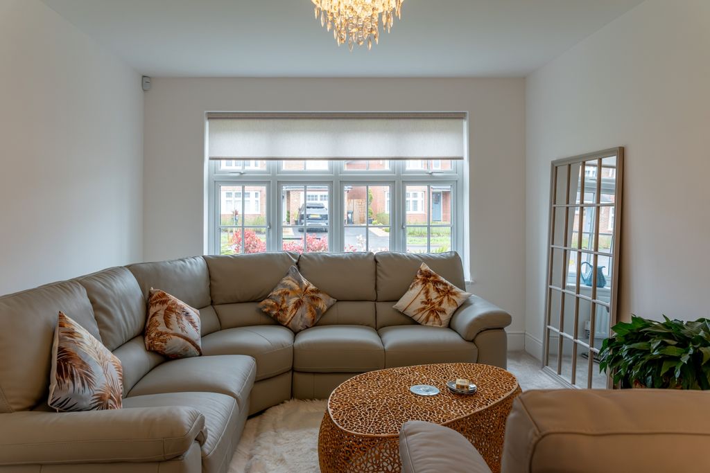 Additional image 5 of 4 bed terraced house for saleHen Chwarel Drive, Llanwern NP18