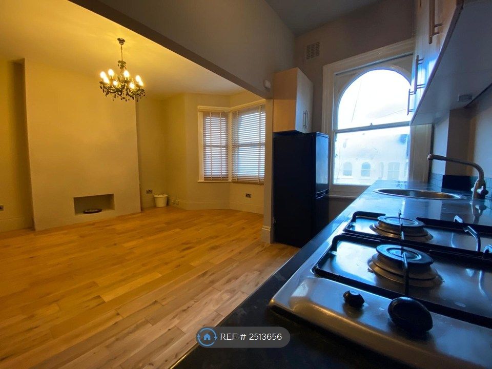 Property photo 3 of 9