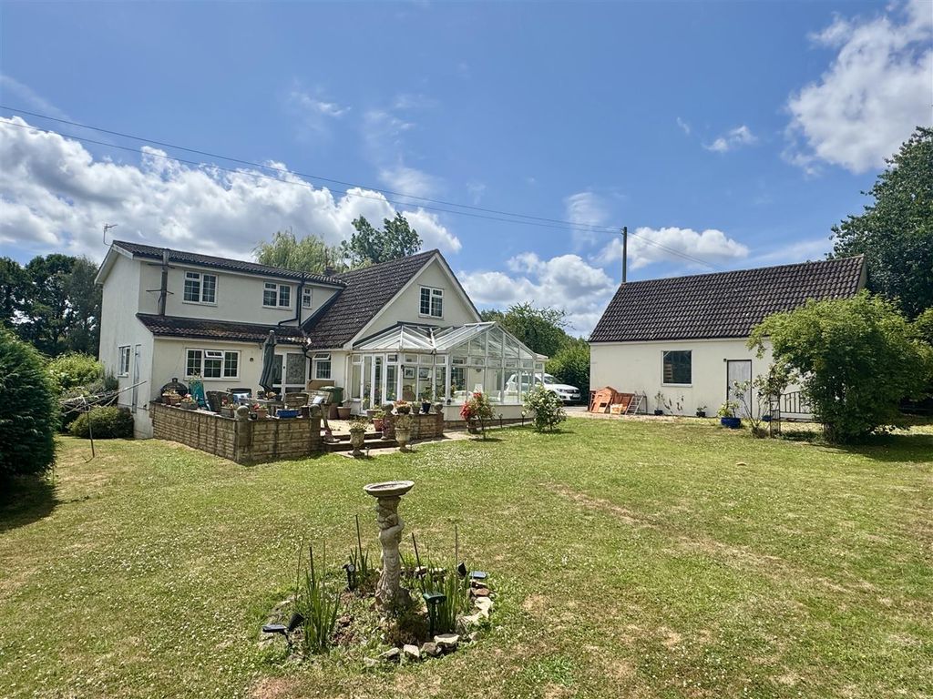 Property photo 1 of 35
