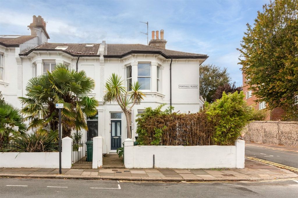 Property photo 1 of 11 Picture No. 05