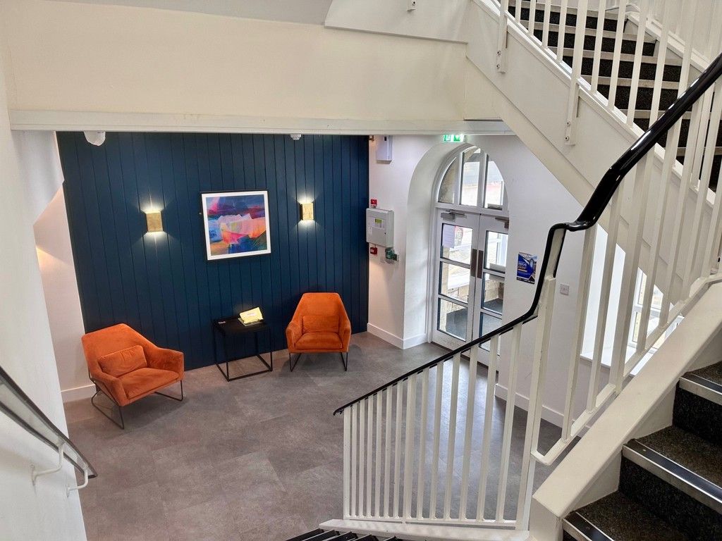 Property photo 3 of 9 4