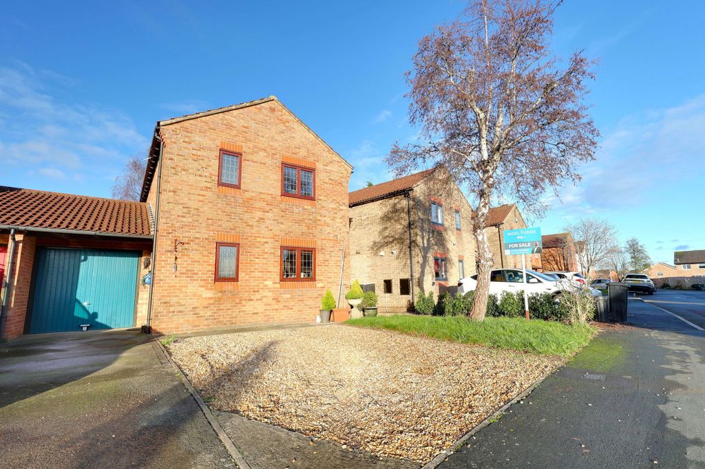 Property photo 1 of 46