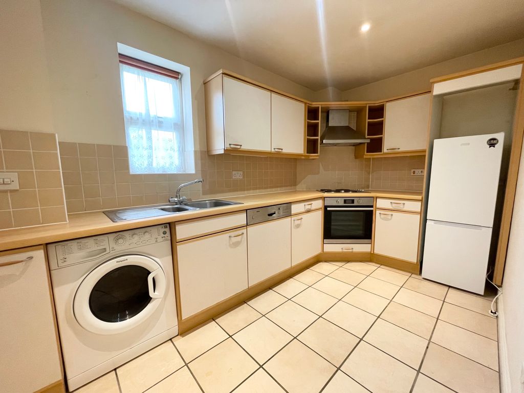 Property photo 2 of 11 Image
