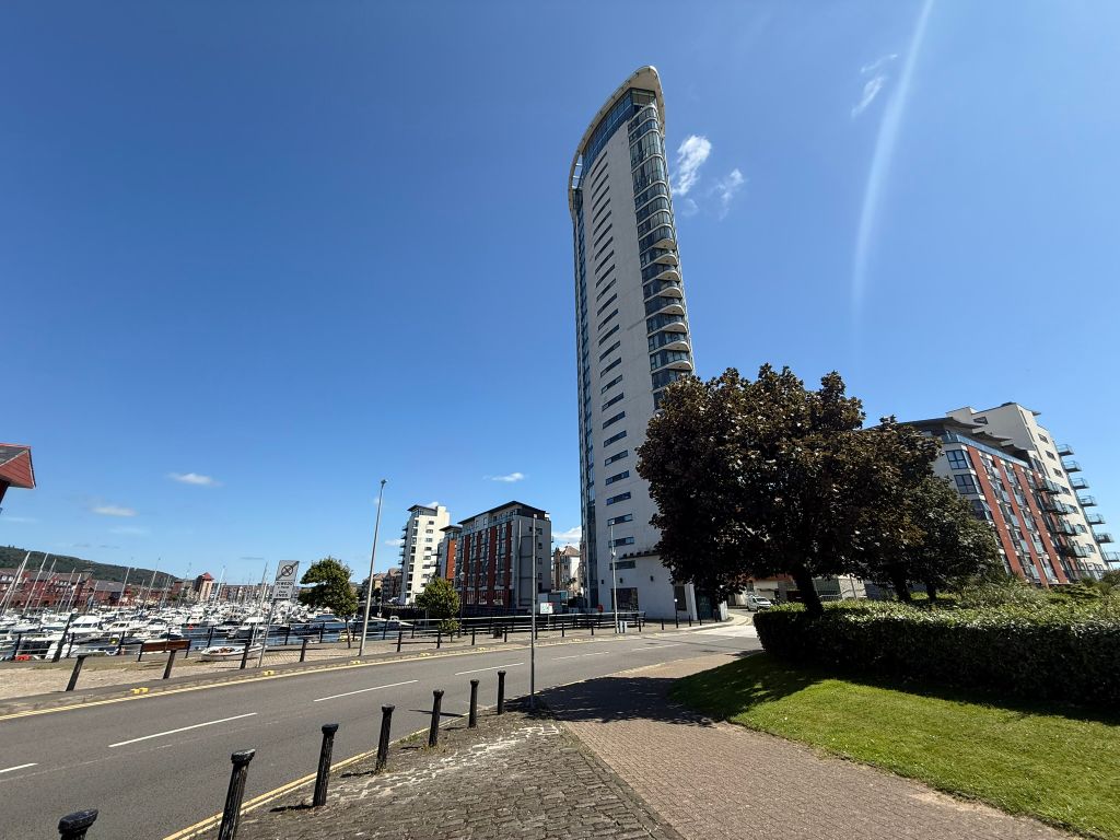 Property photo 1 of 6