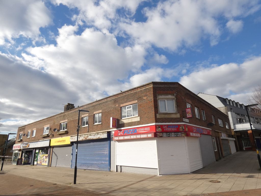 3 bed flat to rent in Park Parade, Havant PO9 Zoopla