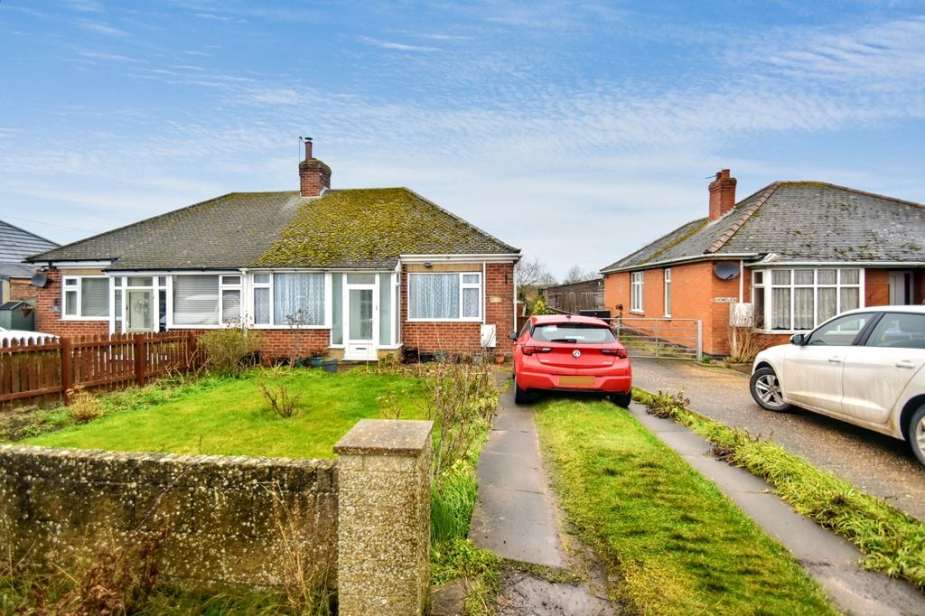 Property photo 1 of 11 Front