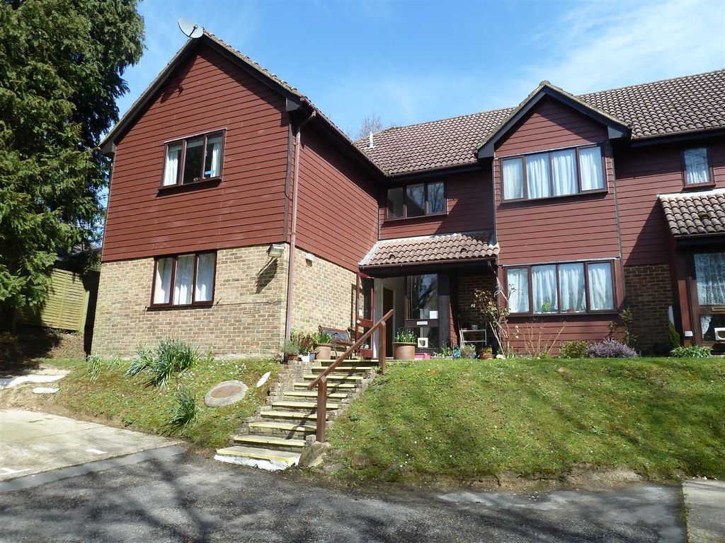 Property photo 1 of 4