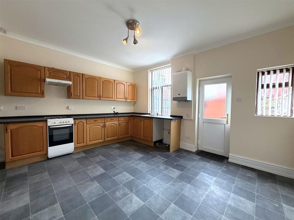 Property photo 3 of 16 c2.Jpeg