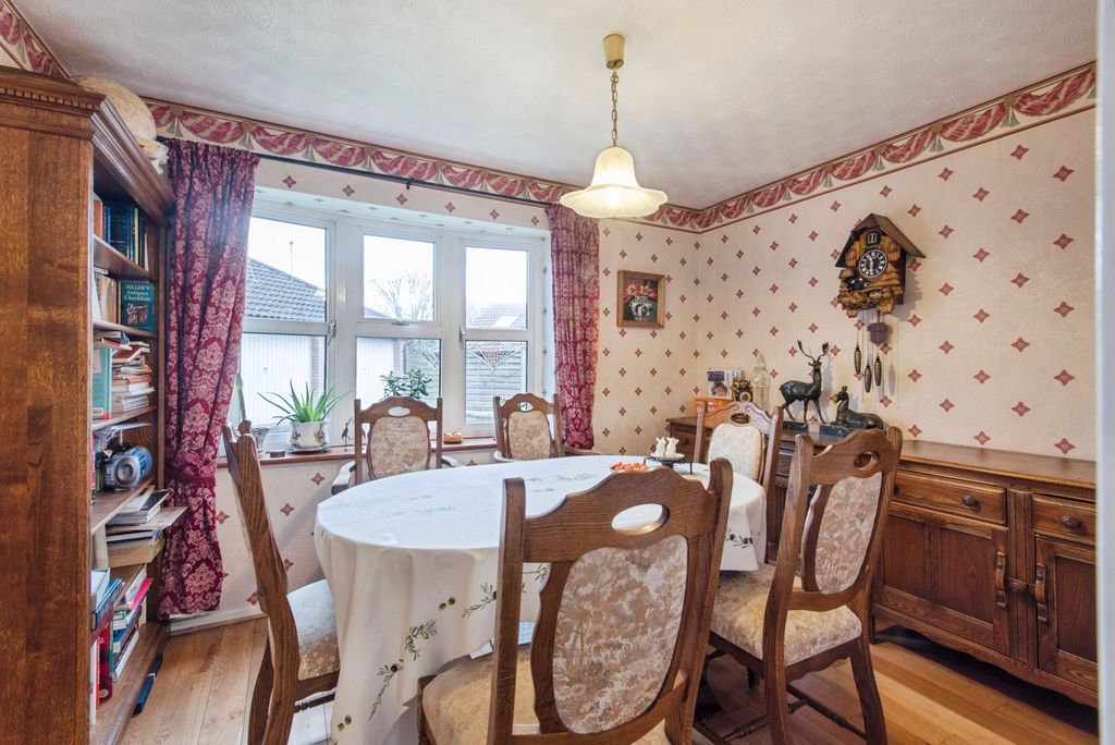 Additional image 23 of 4 bed detached house for saleSanderling Close, Letchworth Garden City, Hertfordshire SG6