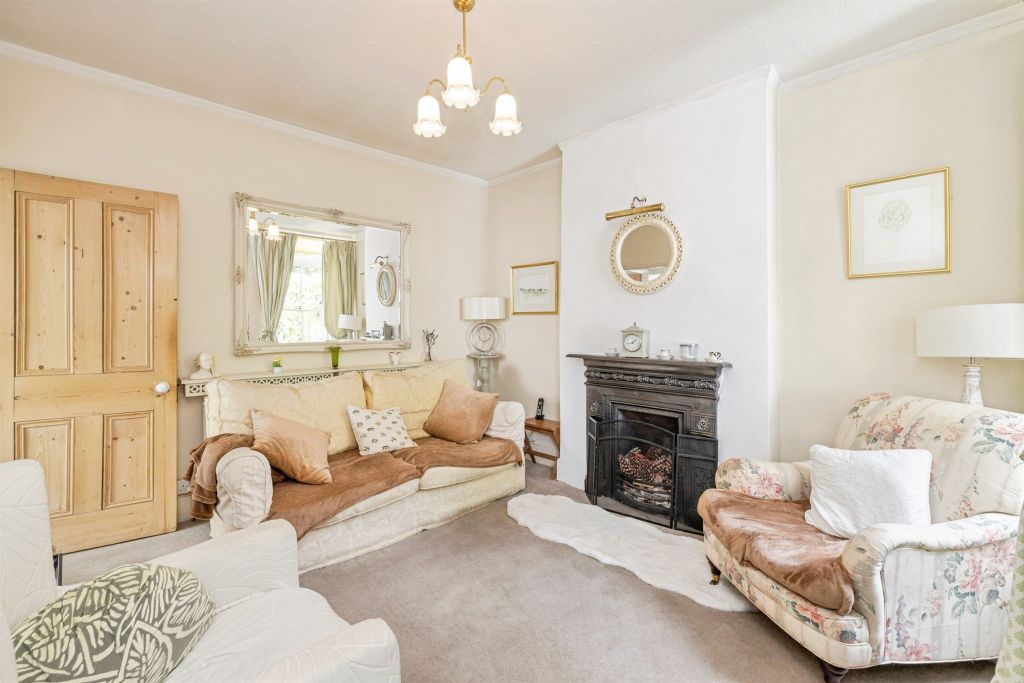 Property photo 2 of 13