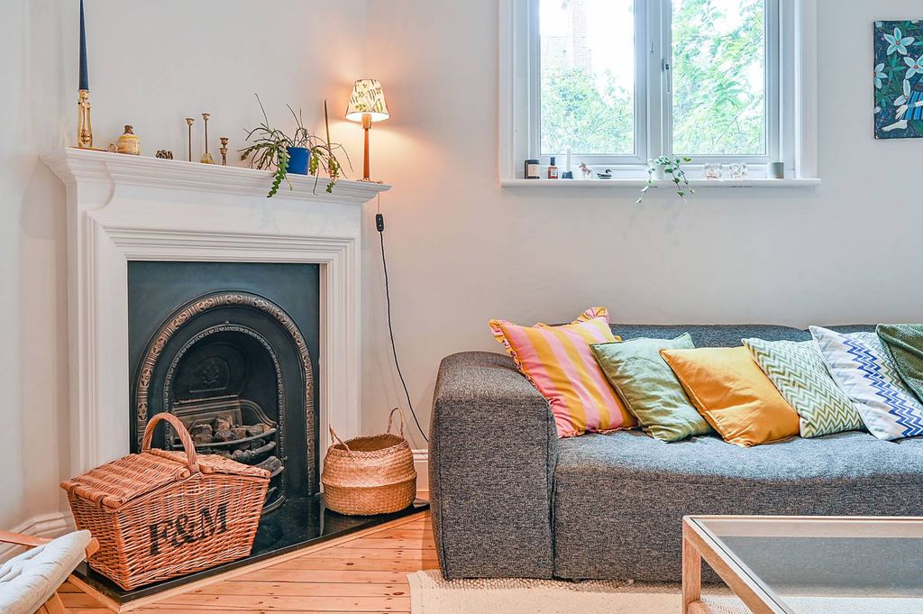 Property photo 3 of 20