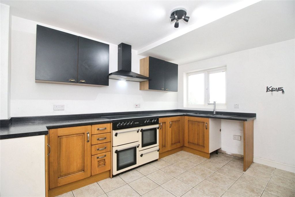 Property photo 2 of 12 Kitchen/Diner