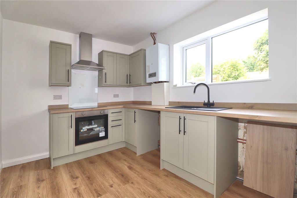 Property photo 2 of 11 Picture No. 03