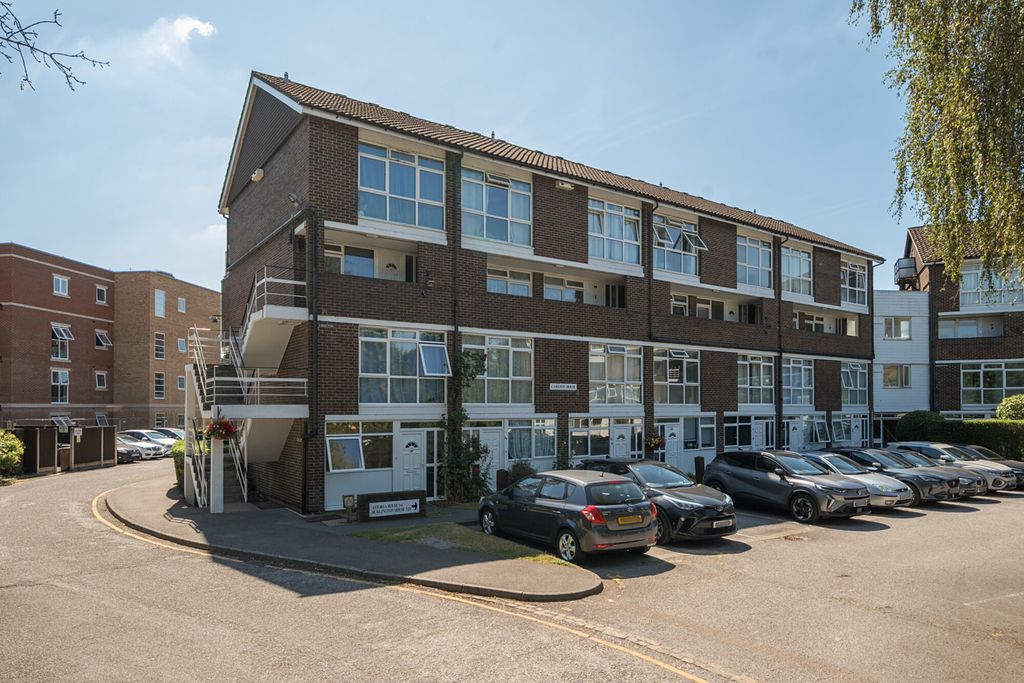 Property photo 1 of 16 1325519-2-6870E7c...