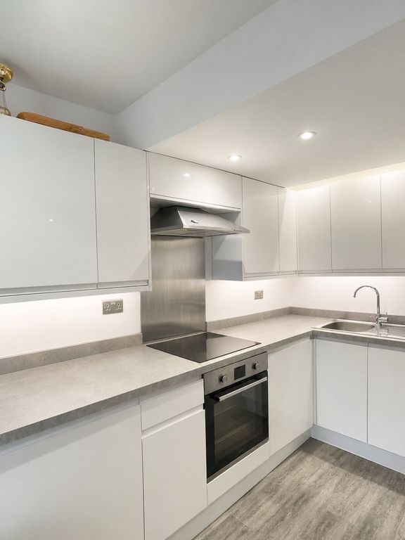 Property photo 1 of 6 5249070