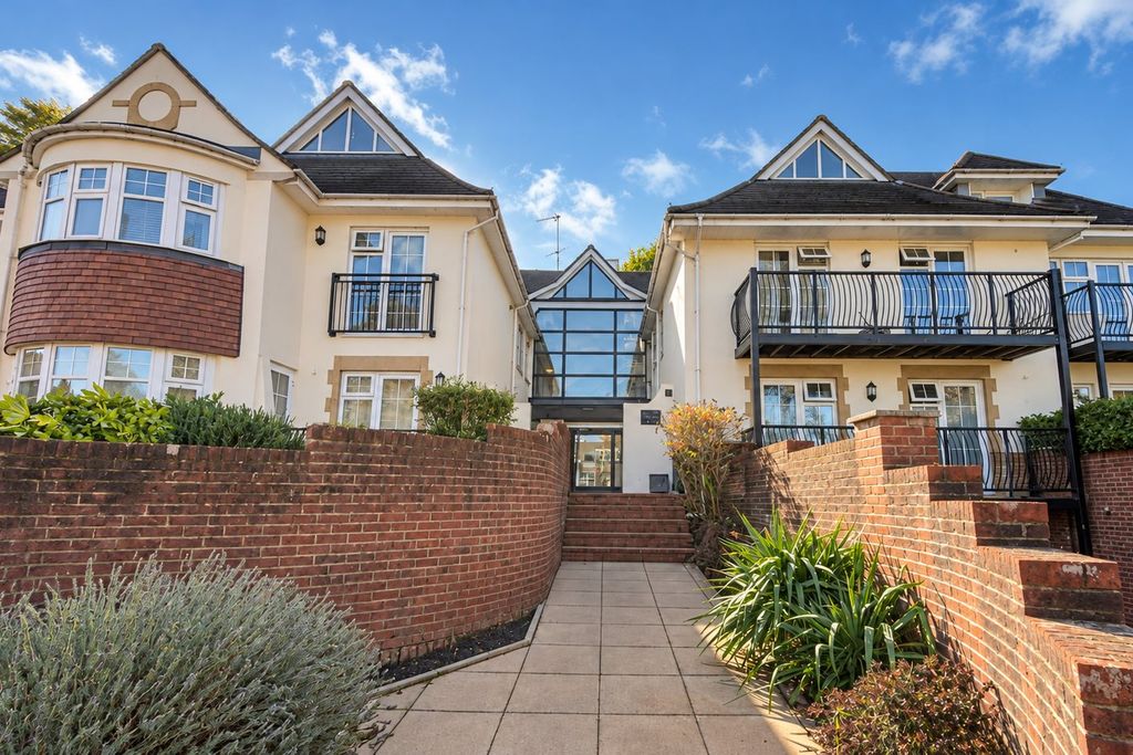 Property photo 1 of 12 Penn Hill Court