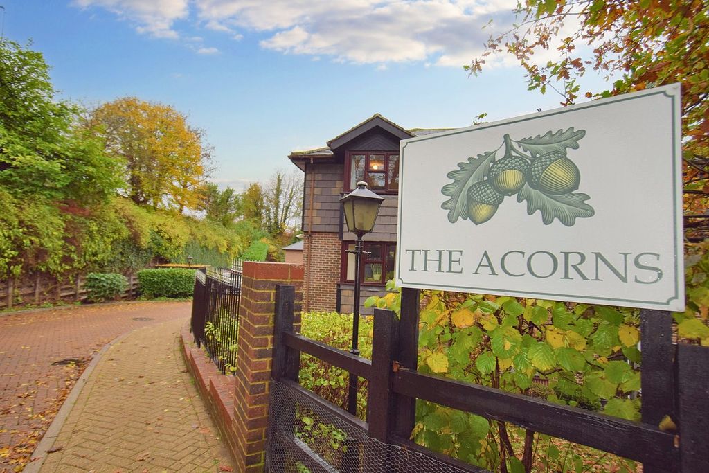 Property photo 2 of 30