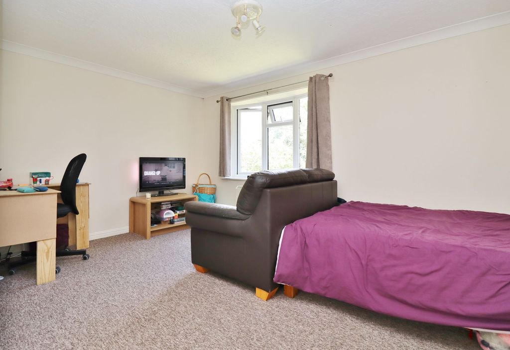 Property photo 3 of 7