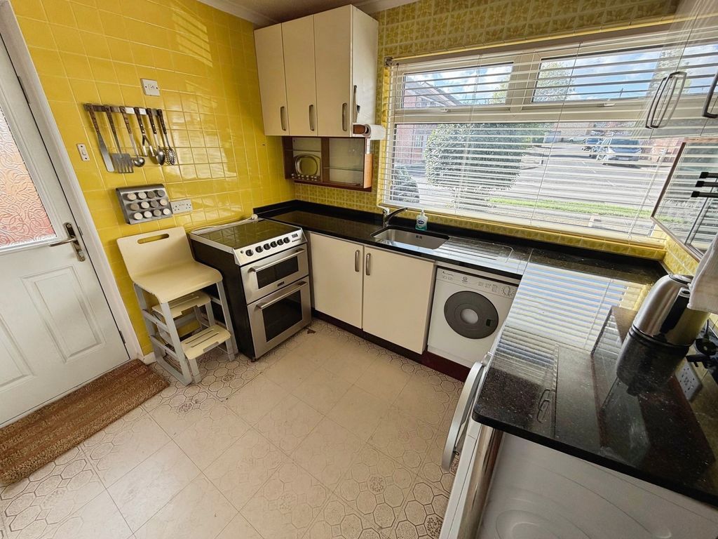 Property photo 3 of 14 Pbox-Img.Jpg