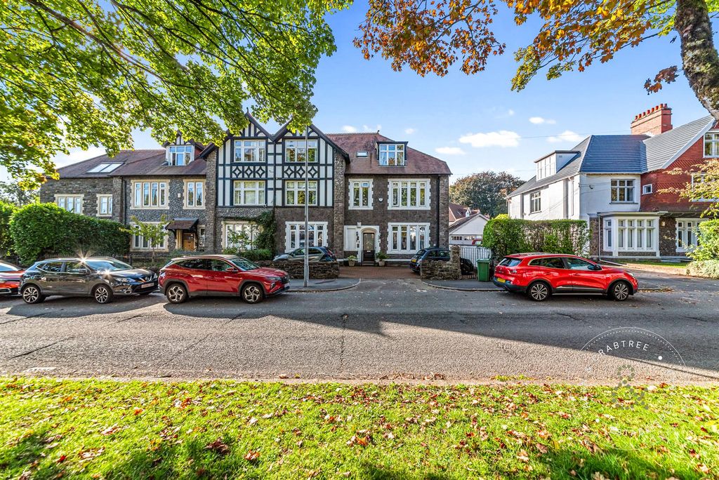 Property photo 1 of 39 Waungron-Road-71.Jpg