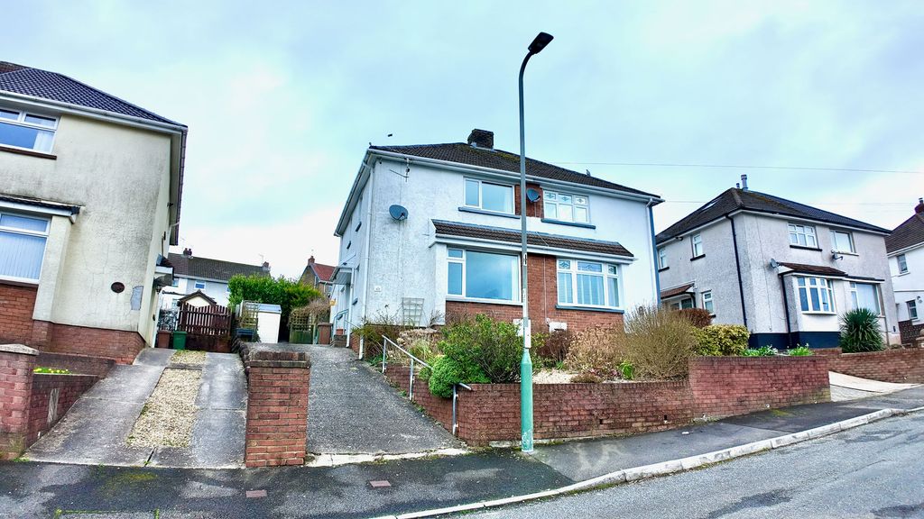 Property photo 1 of 25