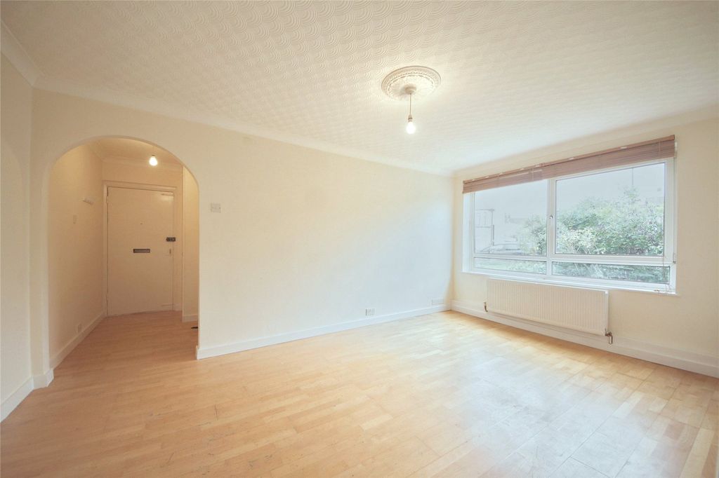 Property photo 3 of 10 Picture No. 19