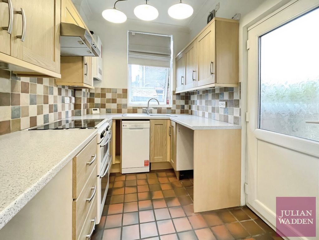 Property photo 3 of 16 Picture No. 12