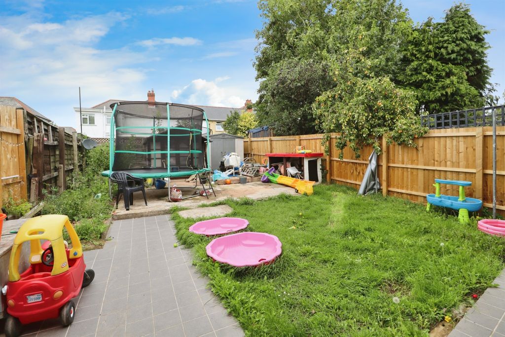 Property photo 3 of 17