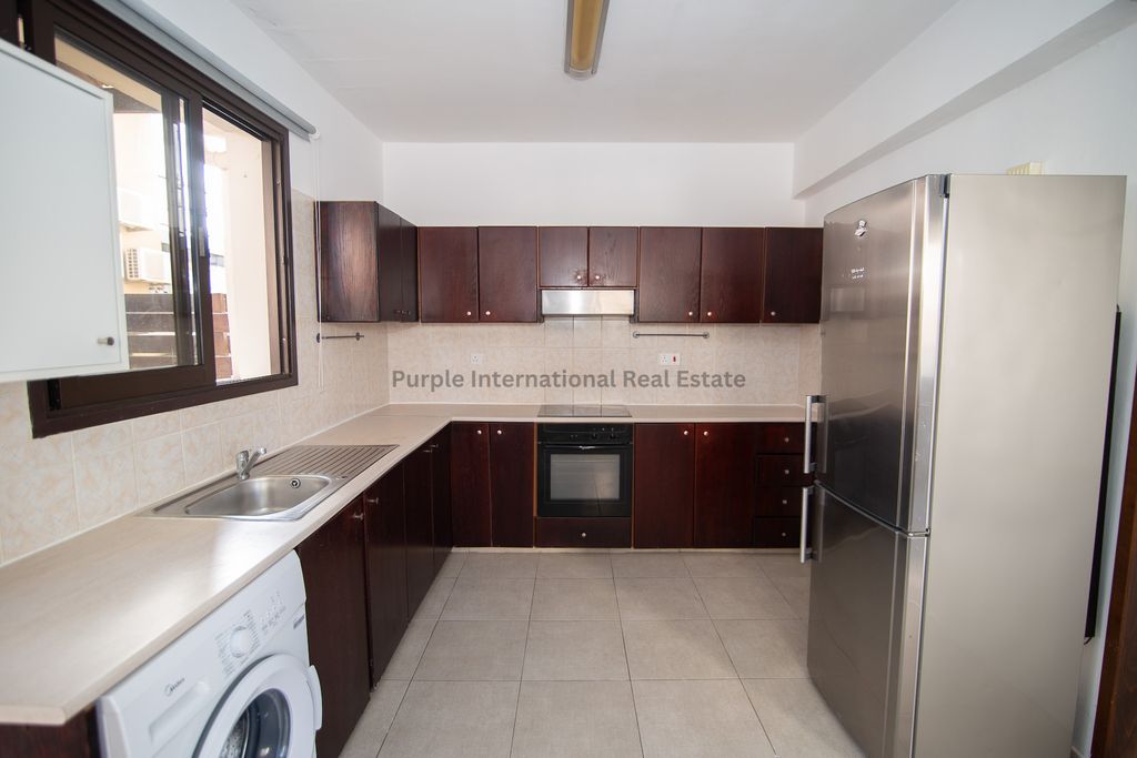 Property photo 3 of 31