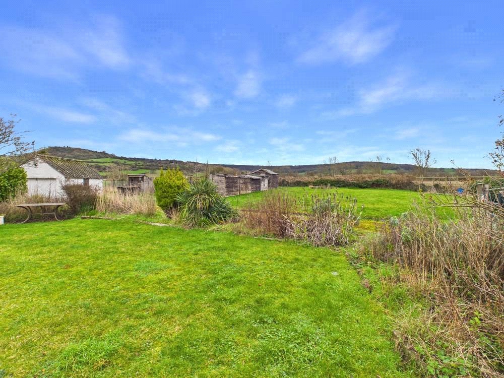 Property photo 2 of 21 Picture No. 20