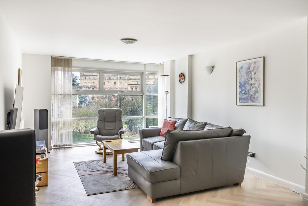 Property photo 2 of 19 Living Room