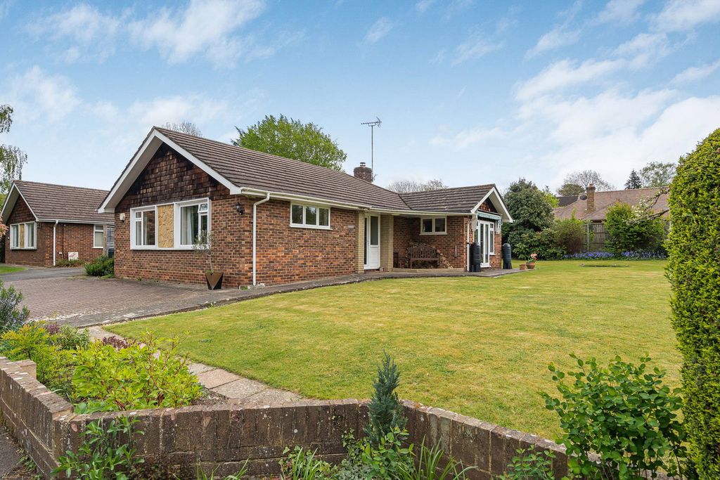 Property photo 1 of 16