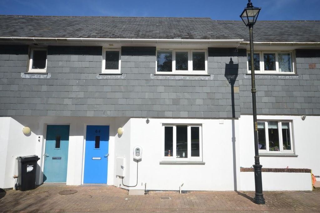 Property photo 1 of 16 Dsc_0033 (Medium).Jpg