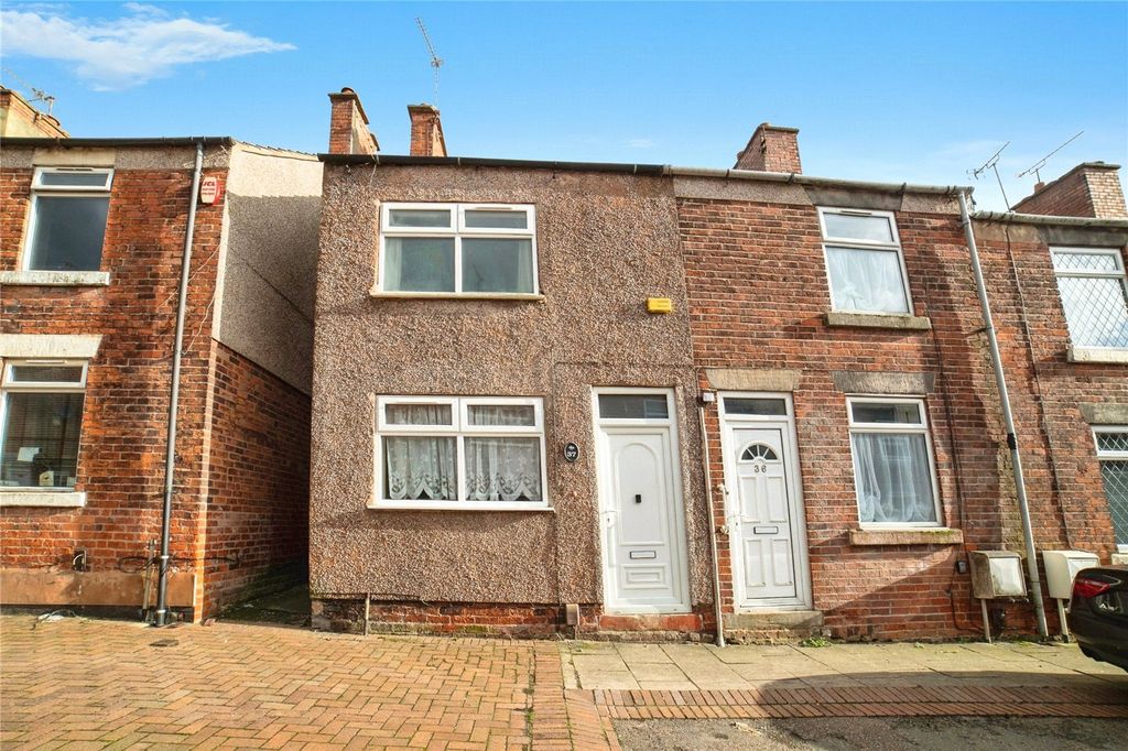 Property photo 1 of 17 Front