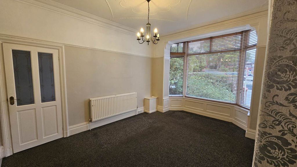 Property photo 3 of 25