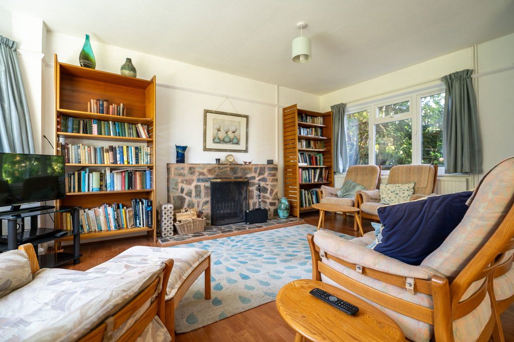 Property photo 3 of 26