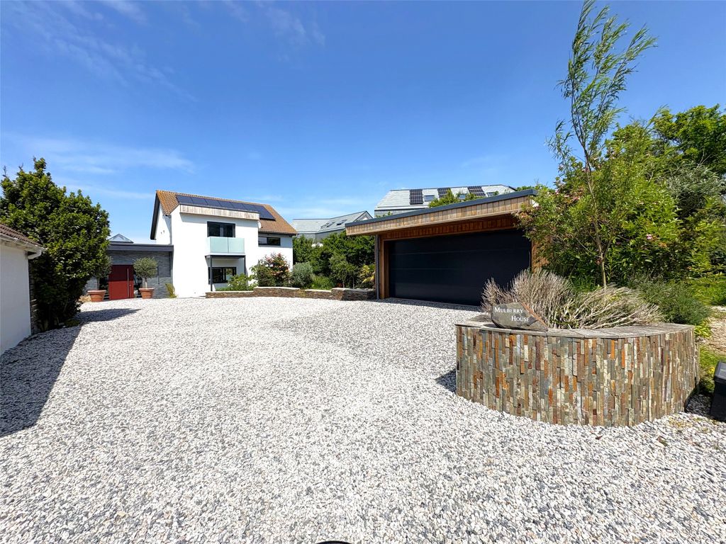 Property photo 1 of 37 Picture No. 47
