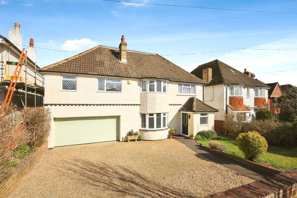 Property photo 1 of 27