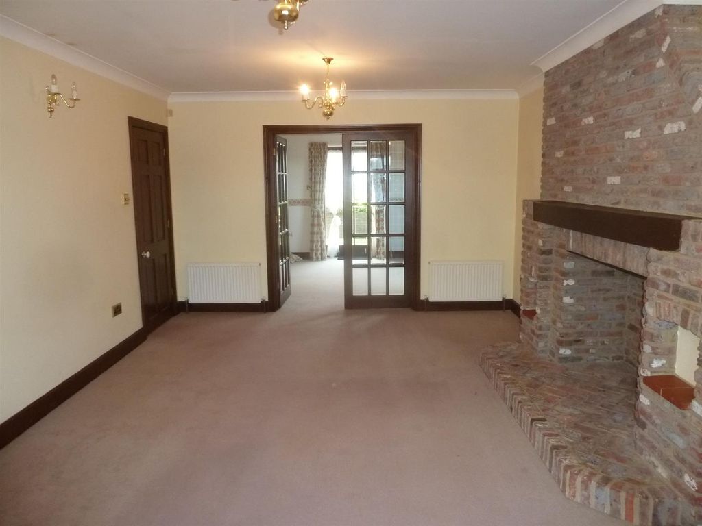 Property photo 2 of 8 3.Jpg