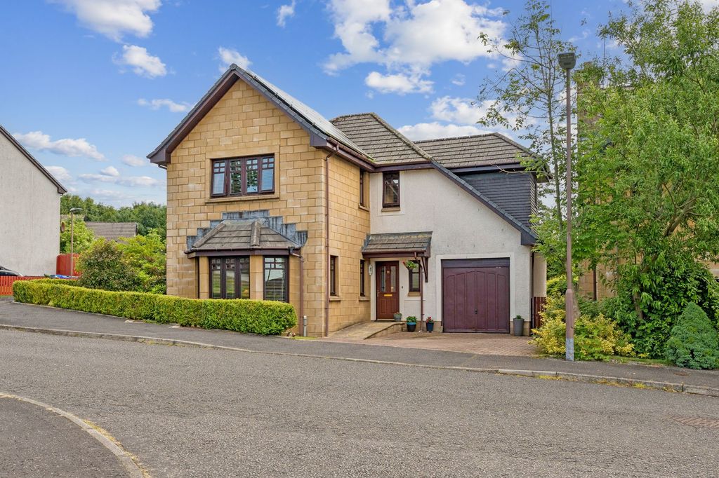 Property photo 1 of 43