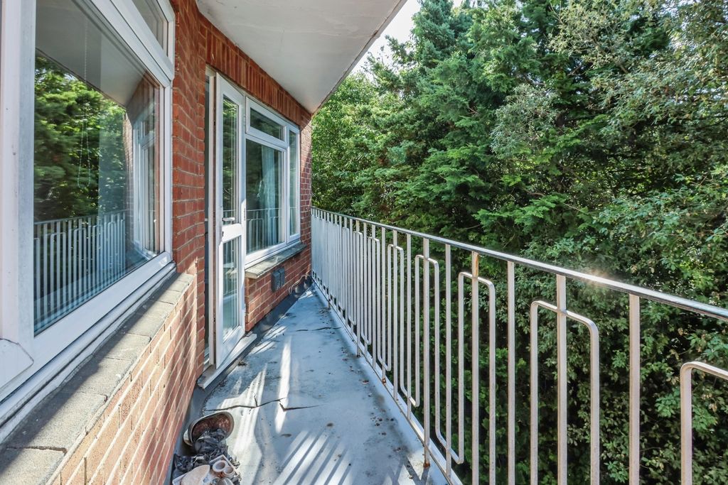 Property photo 2 of 16 Pbox-Img.Jpg