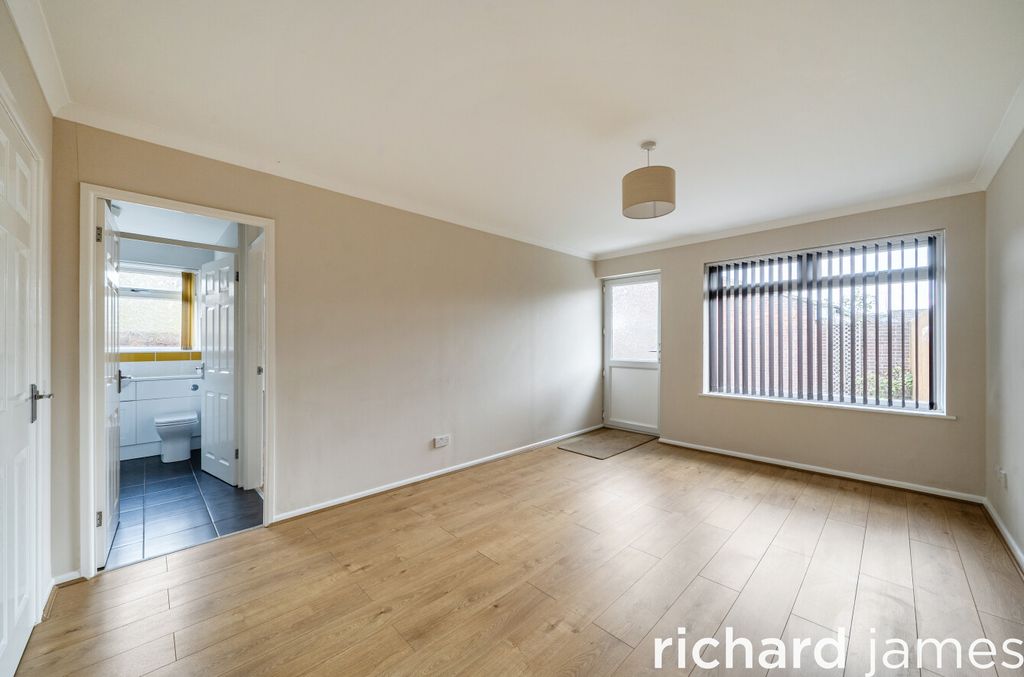Property photo 3 of 13 762d2Ae89Aaa40228Fddec8ee9d00A31