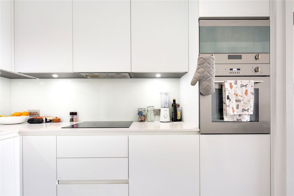 Property photo 2 of 13 Kitchen