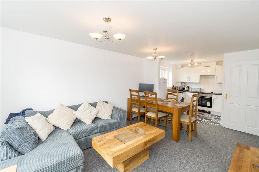 Property photo 2 of 13 Open-Plan Lounge/Diner/Kitchen