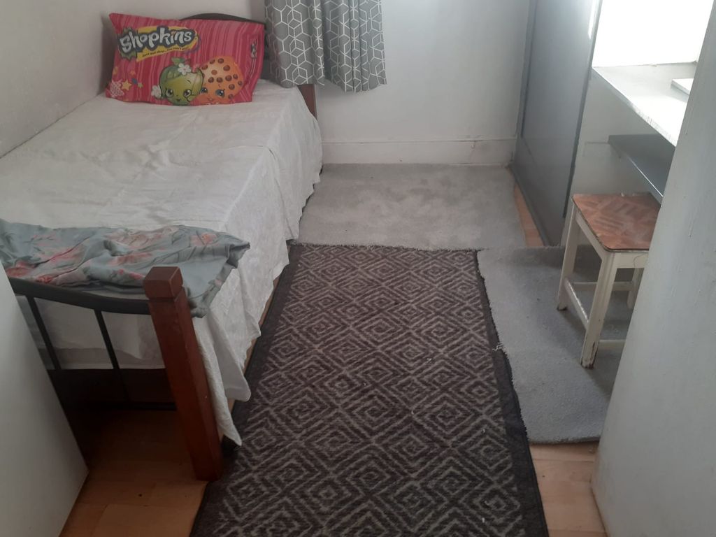 Property photo 1 of 2