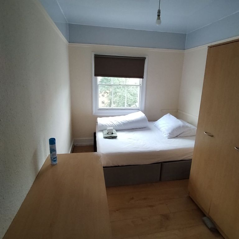 Property photo 1 of 2