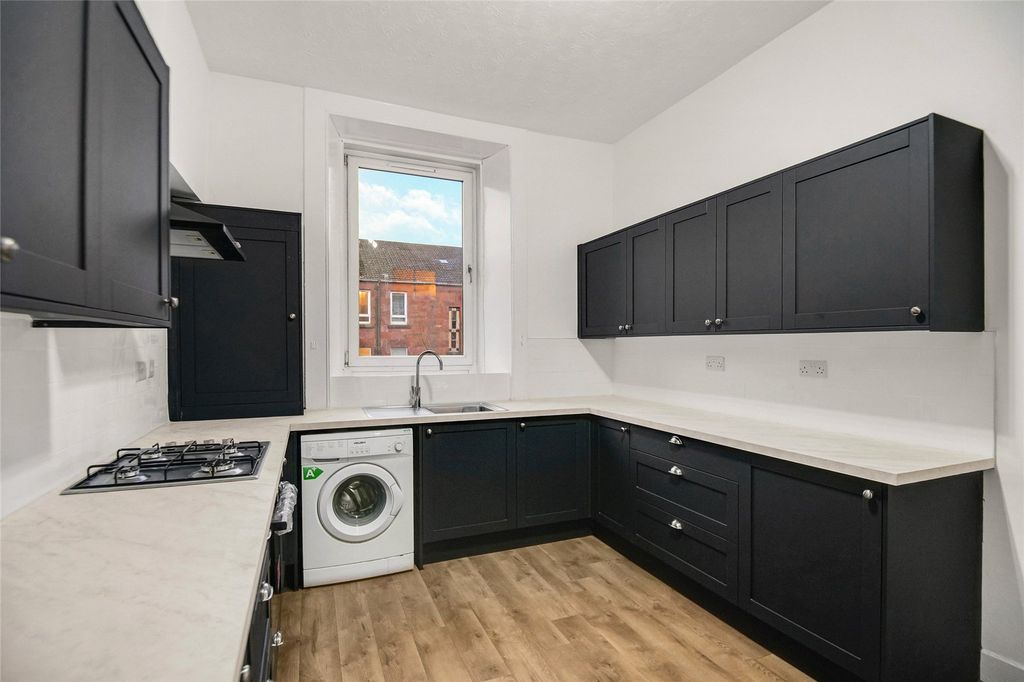 Property photo 3 of 15 Picture No. 15